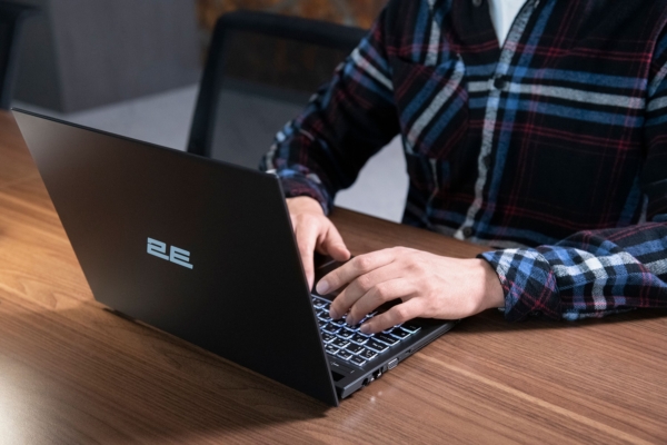 2E Ноутбук Rational 15 15.6FHD IPS AG/Intel i5-1155G7/8/512F/ODD/int/DOS