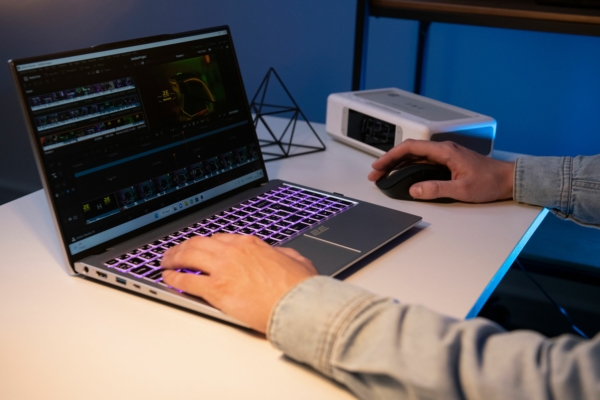 2E Ноутбук Complex Pro 15 15.6″ FHD IPS AG, Intel i7-1260P, 32GB, F1024GB, UMA, Win11P, сріблястий