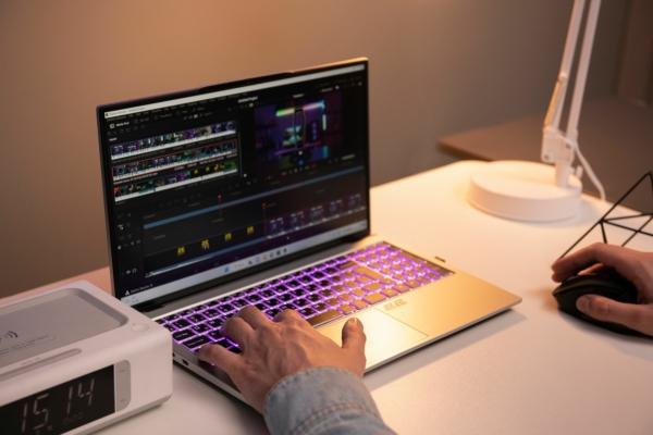 2E Ноутбук Complex Pro 15 15.6″ FHD IPS AG, Intel i7-1260P, 32GB, F1024GB, UMA, Win11P, сріблястий