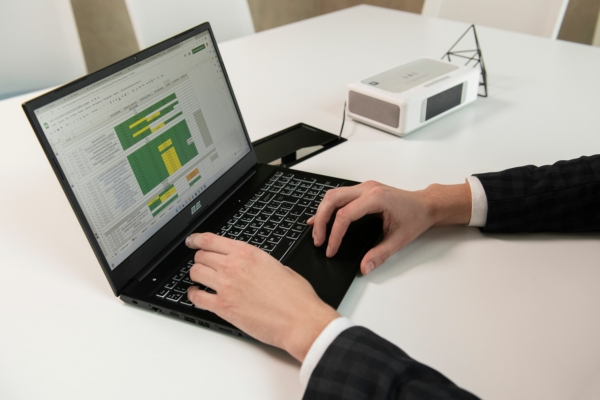 2E Ноутбук Imaginary 15 15.6″ FHD IPS AG, Intel i5-1235U, 8GB, F512GB, UMA, DOS, чорний