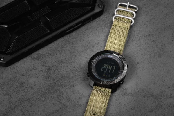 2E Tactical Тактичний годинник Trek Pro Black-Green з компасом, барометром та крокомір